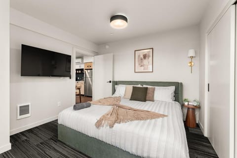 Communal lounge/ TV room, Bedroom