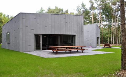 Twinstone Lodge Casa in Flanders