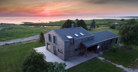 Property building, Beach