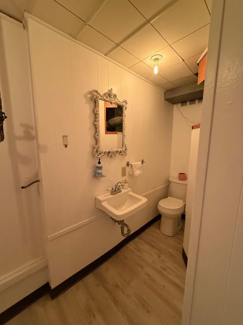 Under the Fig Tree Retreat House in Colorado Springs