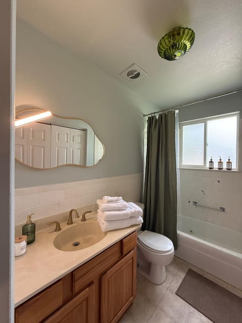 Under the Fig Tree Retreat House in Colorado Springs