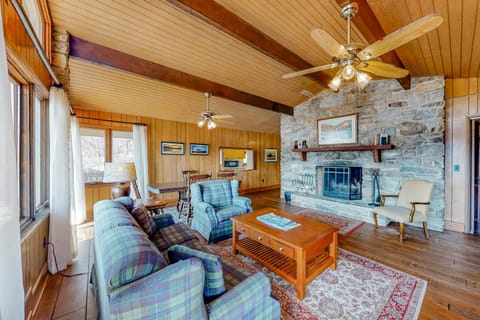 Morris Villa Upper House in Lake Junaluska