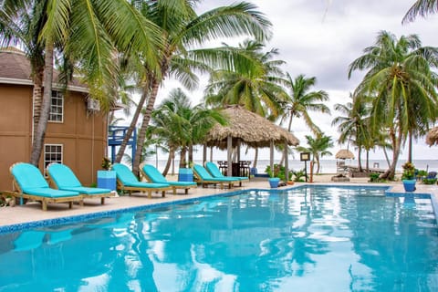 White Sands Cove Resort in Corozal District