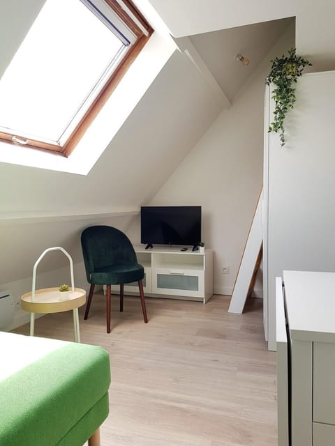 Communal lounge/ TV room, TV and multimedia, Living room, Seating area