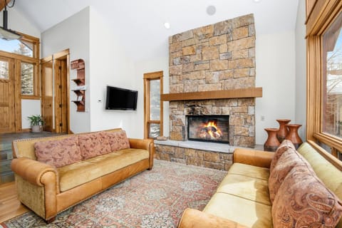 3055 A Wildridge Road House in Avon