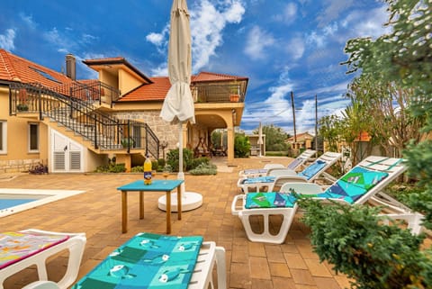 Patio, Swimming pool