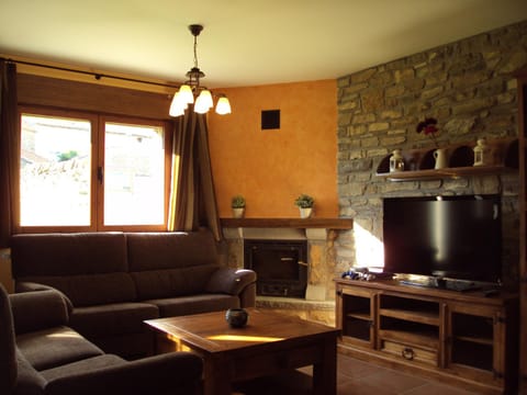 Living room, Dining area, Autumn, On site, Sunset