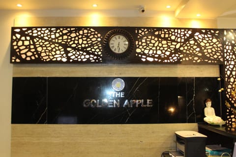 The Golden Apple Hotel in Lucknow