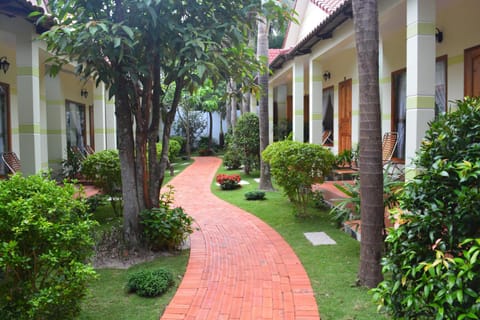 Patio, Natural landscape, Garden