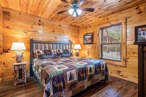 Soggy Bears- Indoor Pool, Hot Tub, Views House in Pigeon Forge