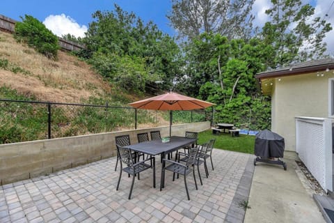 Family Haven with Sports court Game Room King Beds House in La Mesa