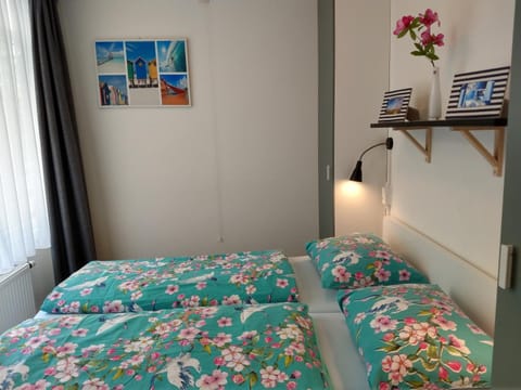 PARKZICHT Bed by the Sea Apartment in Westkapelle