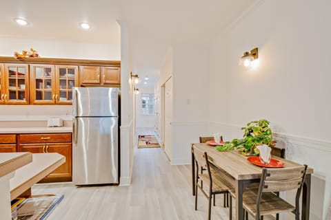 The Charleston at the Judith Ann Inn Apartment in Ocean Shores