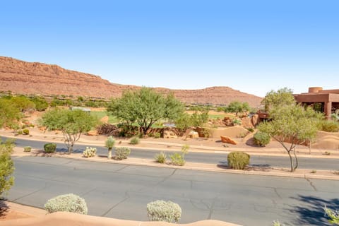 Red Rock Suite Hotel in Santa Clara