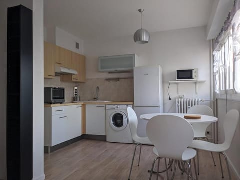 Charmant T2 à Royat, à deux pas des thermes Apartment in Clermont-Ferrand