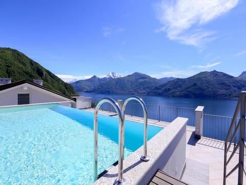 Lake view, Mountain view, Swimming pool