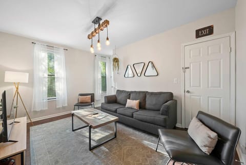 The Luxe Pearl Residences - 8ppl House in Short North