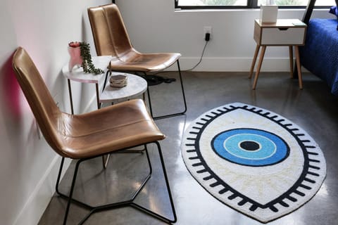 Fiesta - A Birdy Vacation Rental House in San Antonio