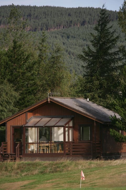 Property building, Natural landscape, Mountain view