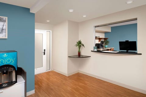 Lobby or reception, On site