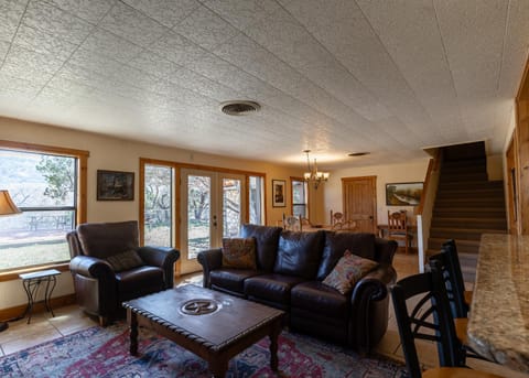 A Vista Del Rio House in Concan