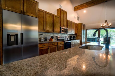 Barefoot Hideaway House in Concan