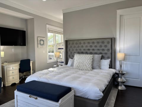 Sandy Heels Lux Home with Pool House in Destin