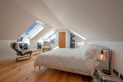 Blà Bheinn by Birch Stays House in Oban