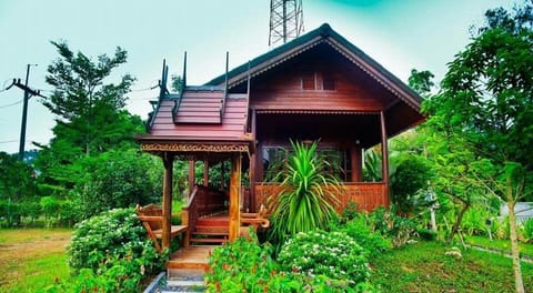 Panpim Resort Bed and Breakfast in Laos