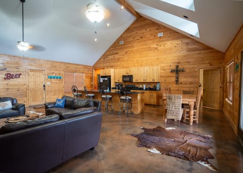 Charlies Cantina House in Concan