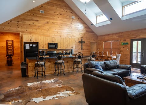 Charlies Cantina House in Concan