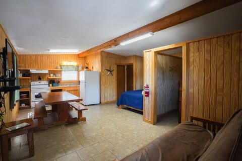 Cypress Villa #7 House in Concan