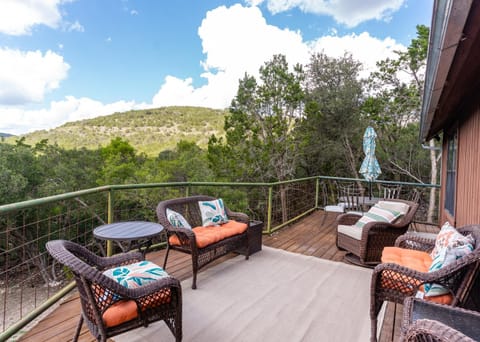 Family Tradition House in Concan