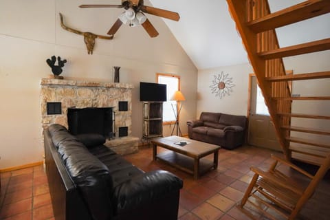 Frio Country #06 House in Concan