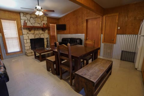 Frio Country #07 House in Concan