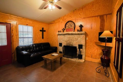 Frio Country #09 House in Concan