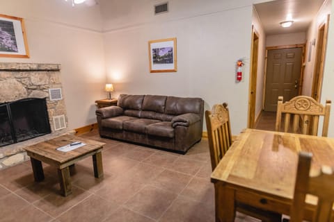 Frio Country #12 House in Concan