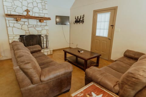 Frio Country #19 House in Concan