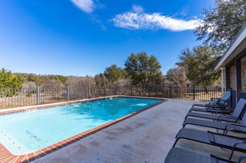 Frio Fiesta House in Concan