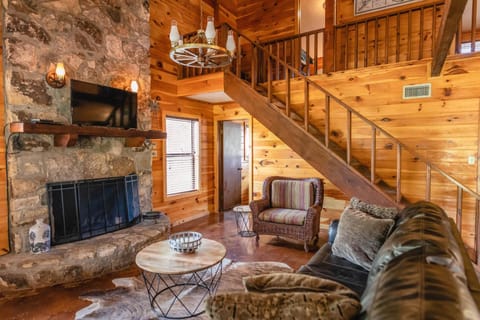 Hitchin Post House in Concan