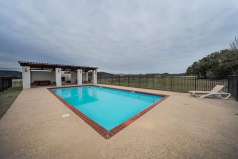 La Campana House in Concan