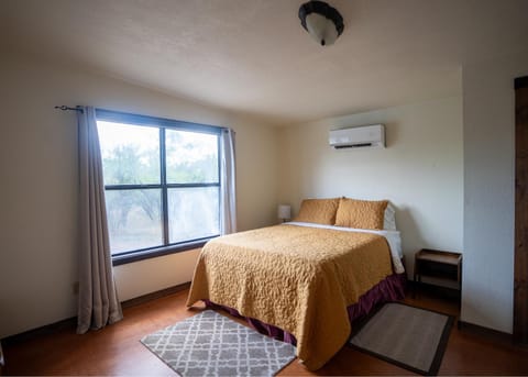 Lone Oak House in Concan