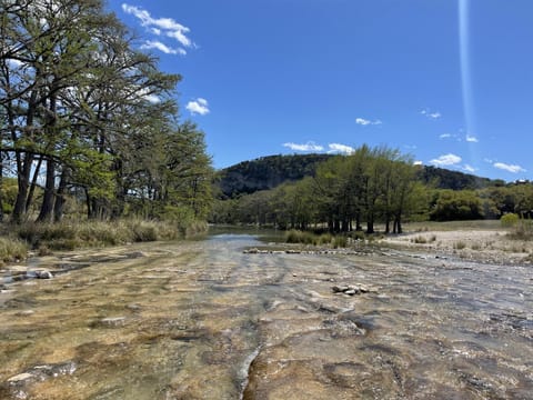 Pecan Acres House in Concan
