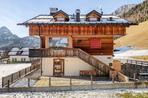 Property building, Day, Natural landscape, Mountain view