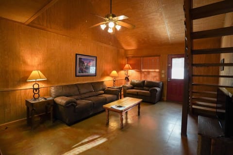 Riviera E House in Concan