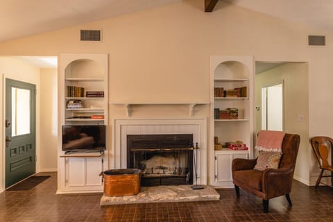 Rolands House House in Concan