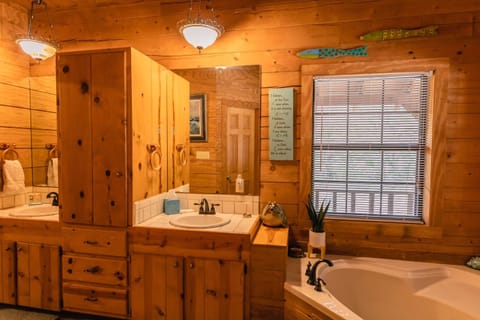 Smokey Canyon House in Concan