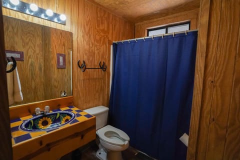 Frio Country #25 by Frio Country Resort House in Concan