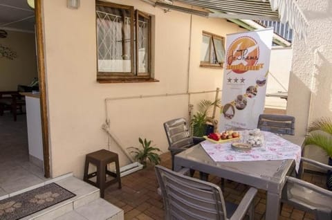 JoThams Bed & Breakfast or Self-catering Bed and Breakfast in Durban