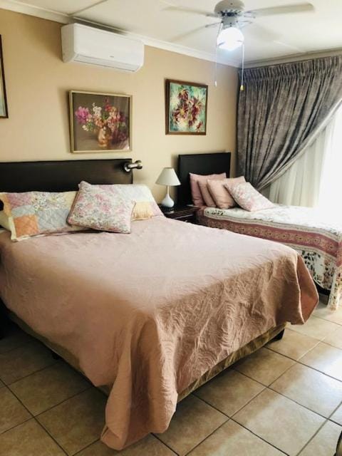 JoThams Bed & Breakfast or Self-catering Bed and Breakfast in Durban